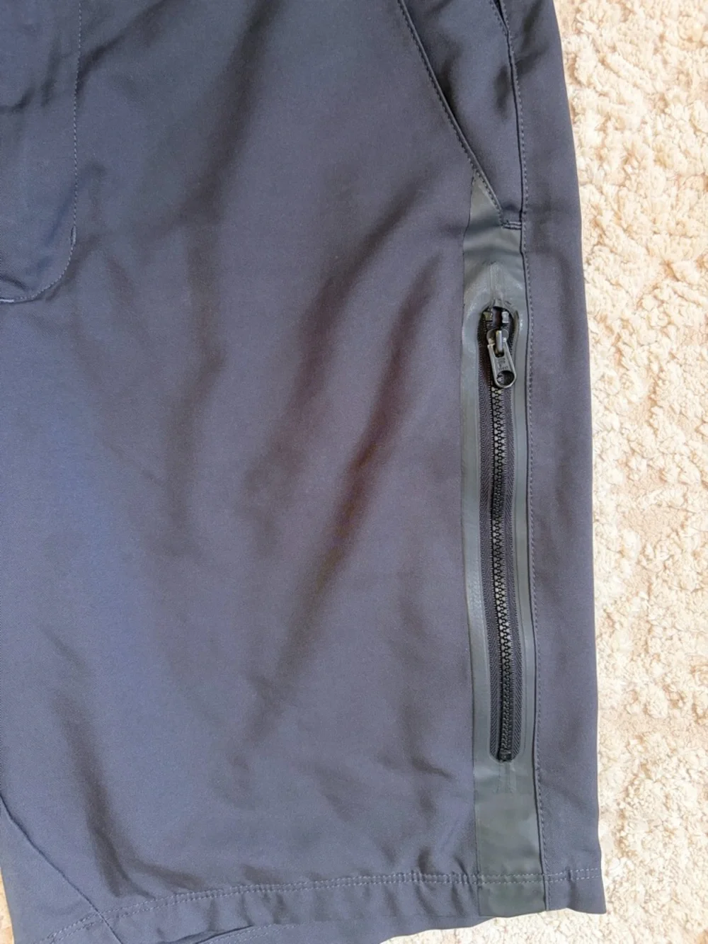 Fila Men's Black Athletic Zip-Pocket Shorts - Picture 2 of 7